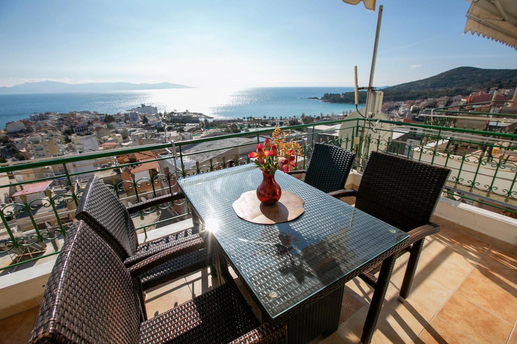 Blue Sky Appartment Kavala Eksteriør billede
